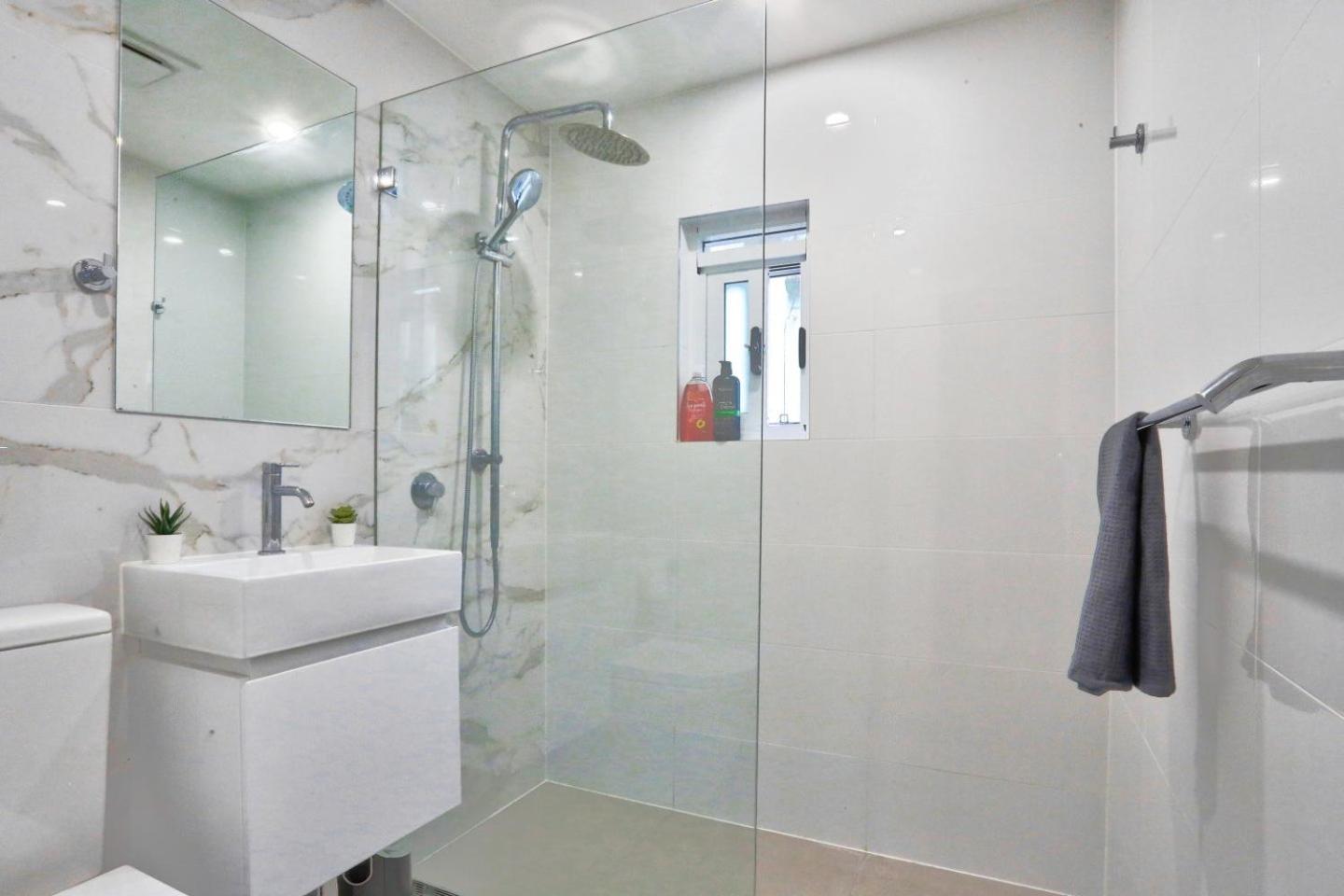 Ideal 3 Bedroom House In Chippendale With 2 E-bikes Included Holiday home